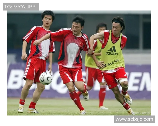 足球比赛中左右脚进球比例对进攻侧重策略的影响与战术调整探析 足球比赛中左右脚进球比例对进攻侧重策略的影响与战术调整探析